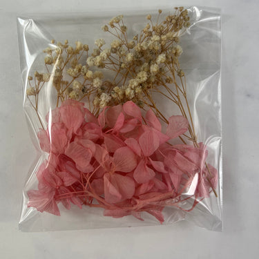 Kleines Trockenblumenpaket